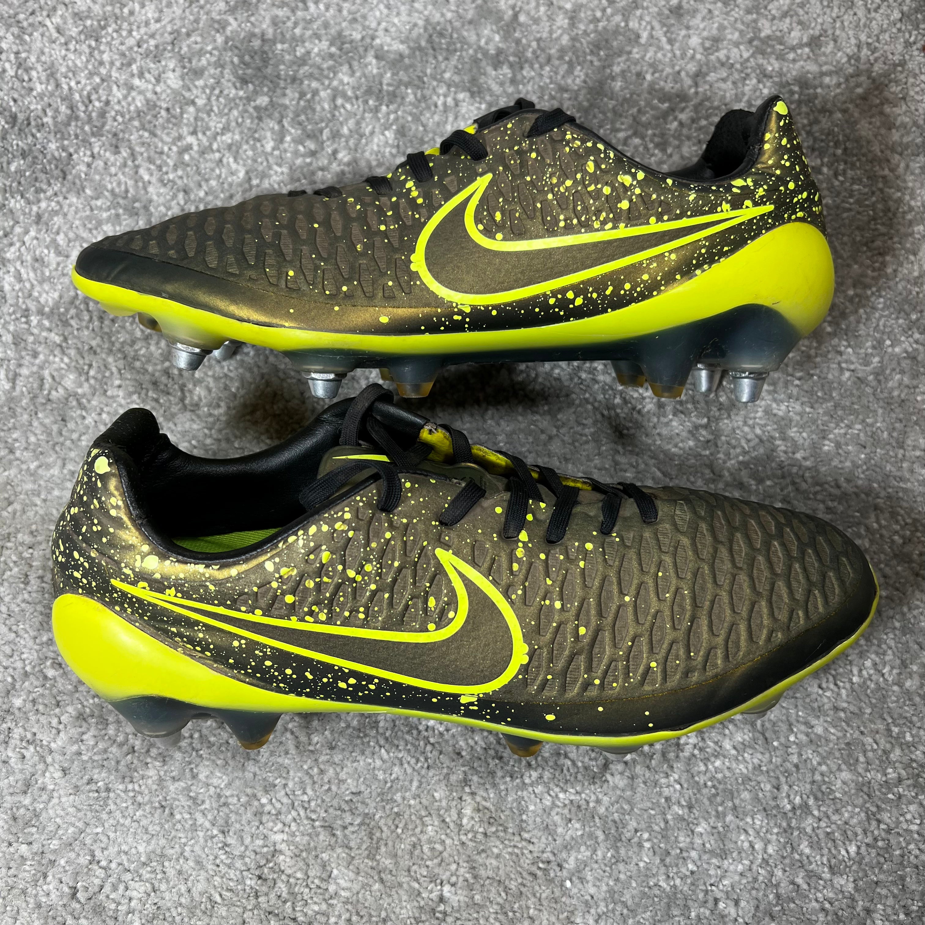 Nike magista obra sales trainers