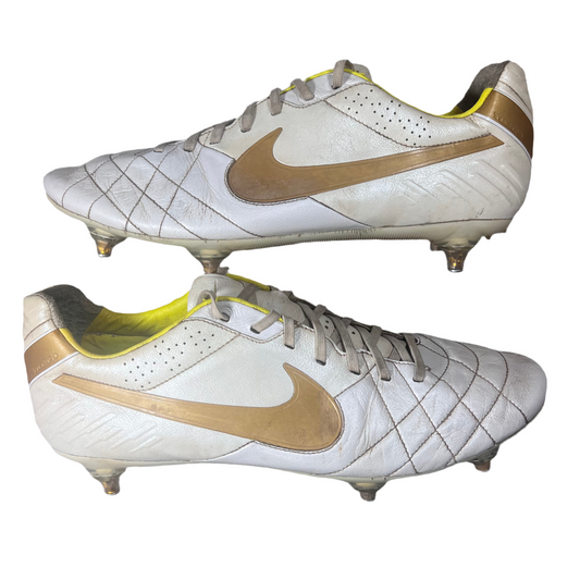 Nike Tiempo Legend IV SG