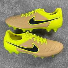 Load image into Gallery viewer, Nike Tiempo Legend V FG
