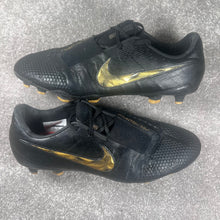 Load image into Gallery viewer, Nike Phantom Venom Elite FG
