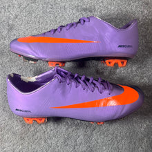 Load image into Gallery viewer, Nike Mercurial Vapor Superfly II FG
