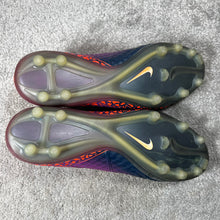 Load image into Gallery viewer, Nike Hypervenom Phantom II FG

