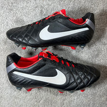 Load image into Gallery viewer, Nike Tiempo Legend IV SG PRO
