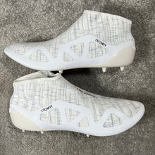 Load image into Gallery viewer, Adidas Glitch Innershoe (High)

