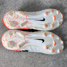 Load image into Gallery viewer, Nike Tiempo Legend 7 Elite FG
